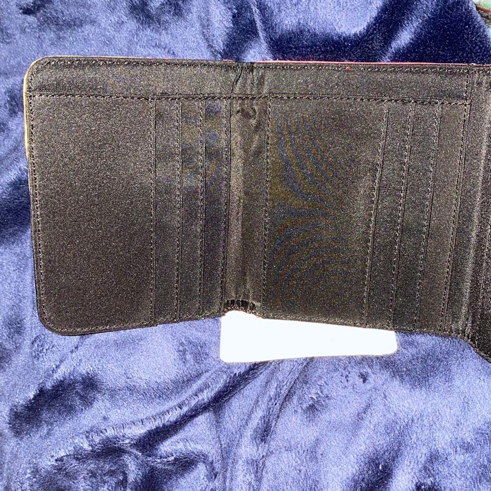 Pugs with Rhinestone Collars Wallet - Picture 3 of 4